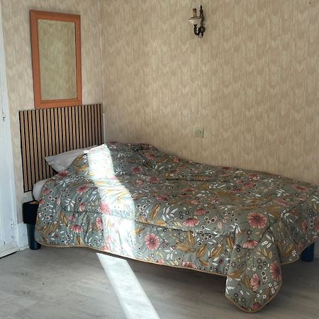 Chambre 3 Montceau-les-Mines Esterno foto